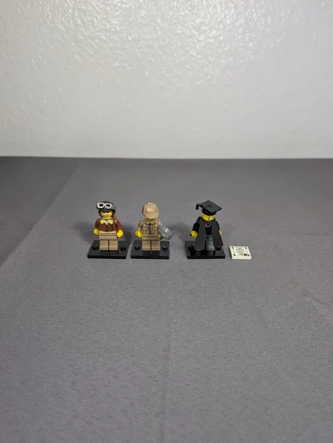 Lot Of 3 Lego Minifigures With Accessories : Detective, Pilot, Graduate Lot #2