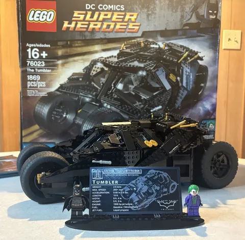Rare LEGO Batman DC Comics Super Heroes: The Tumbler (76023) UCS Complete Set 