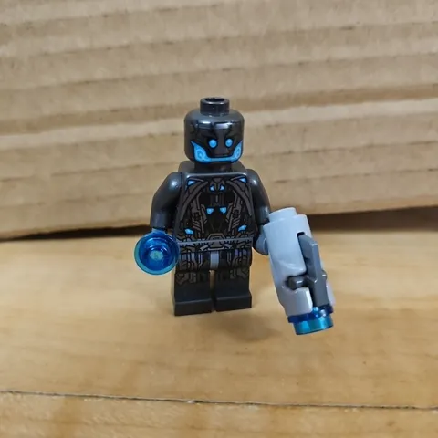 Lego Ultron Sentry Officer 76029 Avengers Age of Ultron Minifigure No Helmet