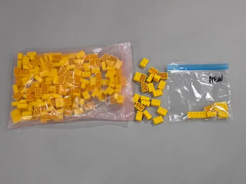 Lego Qty 200 - Yellow Bricks - 3002 2x3 MOC