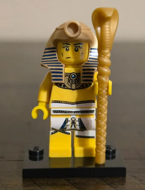 LEGO Series 2 PHARAOH Collectible Minifigures 8684 CMF Worn Print Condition:Fair