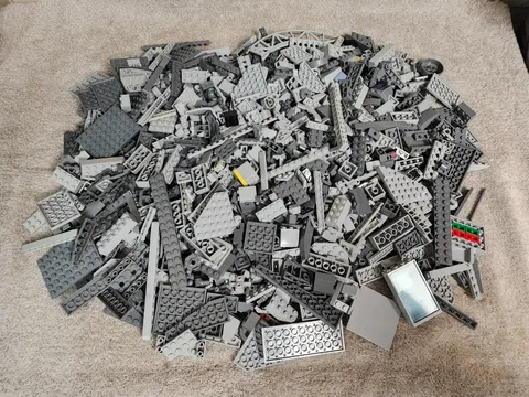  Bulk Lot Of 1000 Miscellaneous  Lego Pieces ( Shades Of Gray ) 