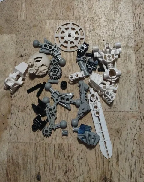 LEGO BIONICLE: Kopaka (8536) Complete 