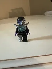 Rizzo silver armor minifigure Lego Chima , no wings