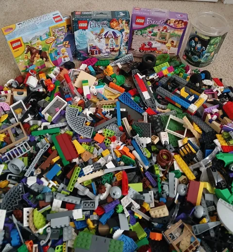 LEGOS Mixture Lot 8 LBS Boxed Sets Pictured With Manuals Included In Mix