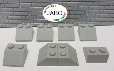 (R10/4/11) LEGO 8x 3039 Roof Tile Sloping Tile 2x2 old light grey 45°