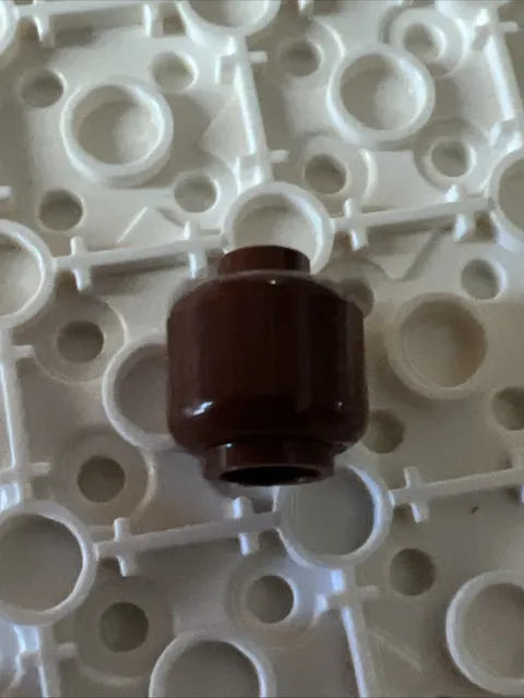 LEGO 3626 Reddish Brown Minifigure, Head (Plain)
