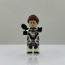LEGO Hawkeye Minifig SH0570 Marvel Super Heroes Avengers Endgame 76126 Retired