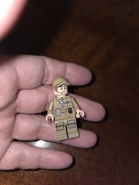 LEGO Star Wars Rebel Ground Crew Minifigure Mini Fig 