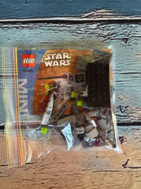 Lego - Star Wars AT-TE Mini (4495) 100% complete with instructions.