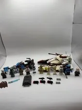 Lego Star Wars Minifigure, Weapons, And 2 Builds READ DESC