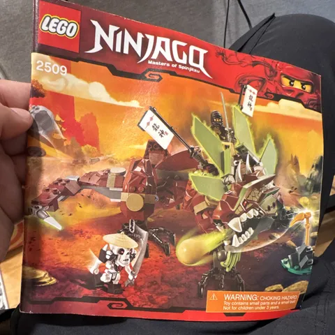 LEGO Ninjago 2509 Skull Truck w/ Minifigures Cole & Manual (98% comp)
