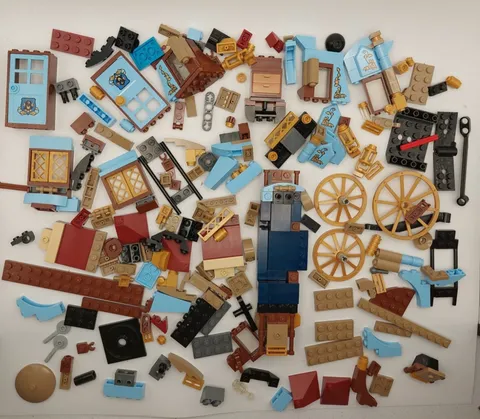 Mixed Lot LEGO Pieces – Beauxbatons Carriage (Retired Harry Potter) Parts