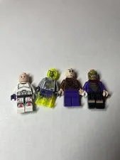LEGO MINIFIGURES Assorted Minifigure Lot of 4 Plastic Figures