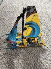 LEGO TECHNIC: Racing Yacht (42074) | As-is