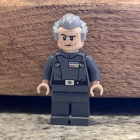 Lego Star Wars Grand Moff Tarkin minifigure sw0770 75159