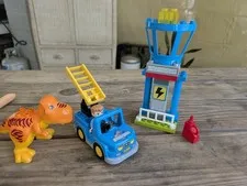 LEGO DUPLO Jurassic World 10880 T. rex Tower complete set 