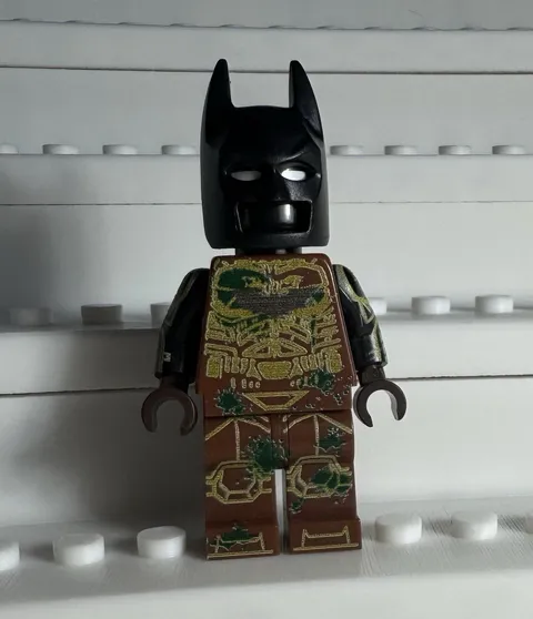 Brickluv Custom Printed LEGO Batman Minifigure Brown Suit