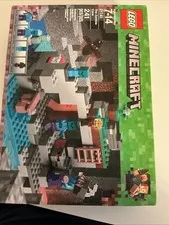 LEGO Minecraft: The Zombie Cave (21141) Unopened