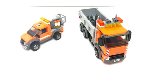 LEGO City 4434 Dump Truck & 60054 Light Repair Truck Lot Minifigures Retired