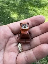 Lego Wicket Ewok Hood with Wrinkles Minifigure