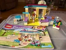 LEGO FRIENDS: Vet Clinic (41085)