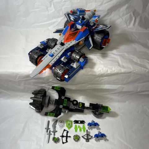 LEGO Nexo Knights 70315 Clay's Rumble Blade 72002 Twinfector INCOMPLETE  + Items