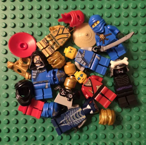 LEGO Bulk LOT of LEGO Ninjago Minifigures in Good Condition
