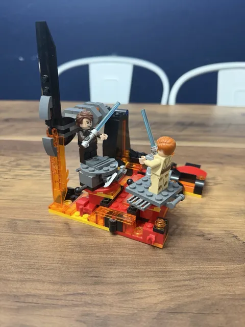 Lego Star Wars: Duel On Mustafar (75269) 100% Complete No Instruction Manual