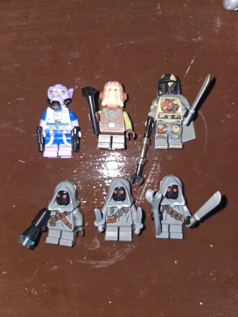 LEGO Offworld Sandcrawler Minifigures + ZEB ORRELIOS #75453 #75447