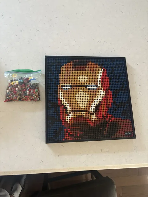 LEGO Art: Marvel Studios Iron Man (31199) 100 complete xtra studs