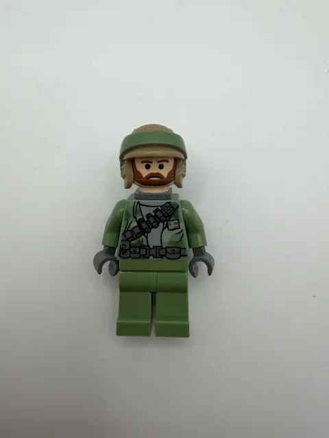 Lego Endor Rebel Commando Minifigure Beard Star Wars 8038 sw0240