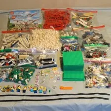 LEGO Creator Expert 10261 Roller Coaster  w/Minifigs Manual No Box Complete