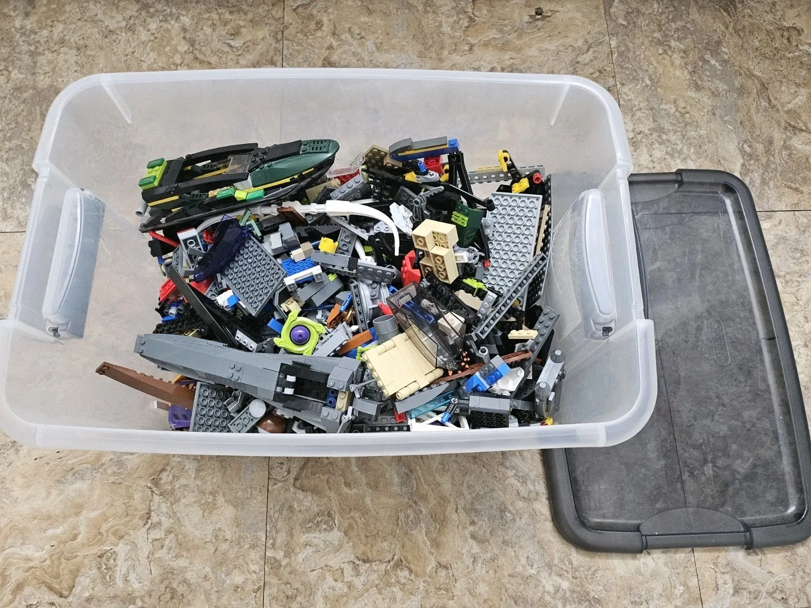 LEGO Bulk Lot Assorted Mixed Bricks & Pieces Multicolor in Storage Tub