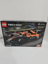 LEGO TECHNIC: Neom McLaren Formula E Team Race Car 452 Pcs (42169) NIOB SEALED