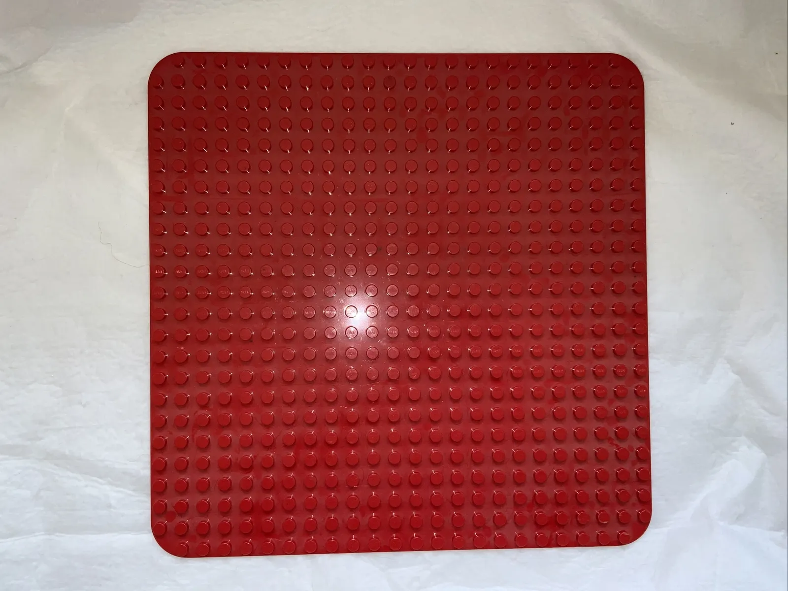 LEGO base plate Duplo Large RED 15" x 15" Platform 24x 24 Dots Rounded Edge GOOD