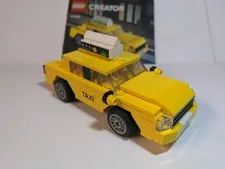 LEGO CREATOR: Yellow Taxi (40468)