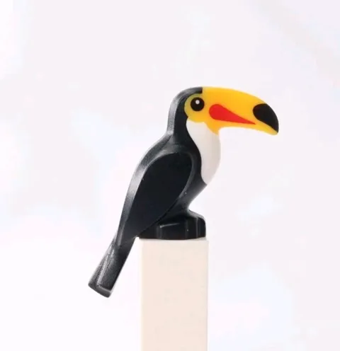 LEGO Minifigure Black Toucan Bird Orange & Red Beak Series 22 Birdwatcher Animal
