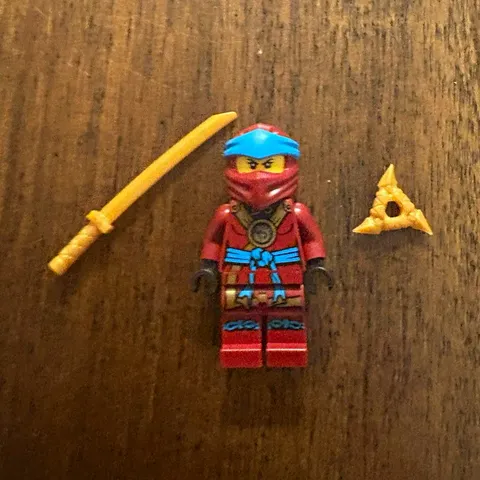 LEGO NINJAGO nya deepstone with accessories great condition no cracks
