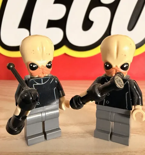 Lego Star Wars Lot Of (2) Bith Musician Minifigures With Accessories