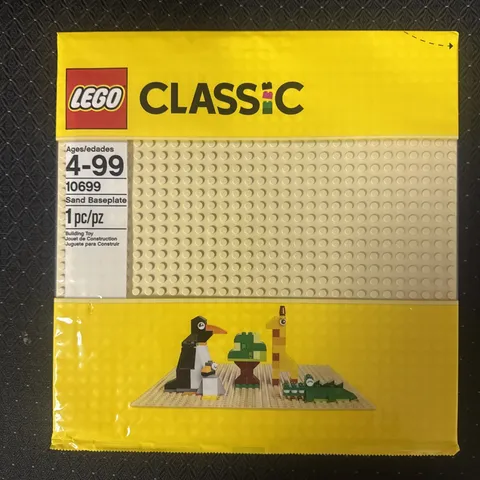 LEGO Classic: 32x32 Sand Baseplate (10699), NEW in Sealed Packaging