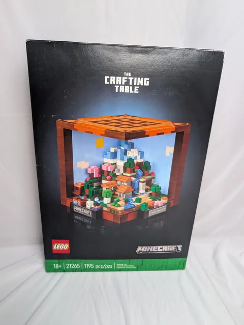 LEGO Minecraft The Crafting Table 21265 NEW SEALED