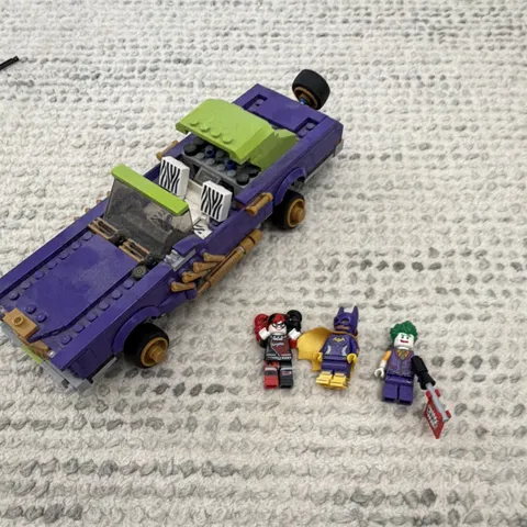 LEGO 70906 The Joker Notorious Lowrider Batman Movie 433pc Harley Quinn