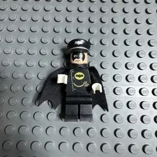 LEGO Alfred Pennyworth Minifigure 70917 sh0424 Batman DC Super Heroes
