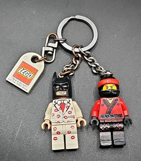 LEGO Ninjago Movie Kai Keychain & Batman Kisses Suit Keychain Rare Pair Lot