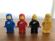 Lego Space: Lot of 4 Assorted Classic 1980’s-90’s Spaceman Minifigures