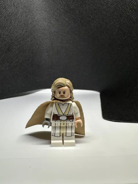  LEGO Star Wars Old Luke Skywalker Minifigure - sw0887 75200