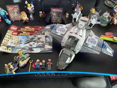 LEGO Marvel Super Heroes 6869 Quinjet Aerial Battle *read desc*