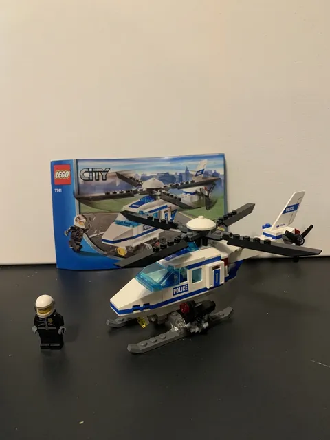 LEGO CITY: Police Helicopter (7741) Complete w/ Instructions, Minifigure, No Box