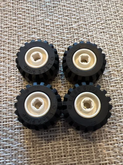 LEGO 6014bc05 Wheel Tire Assembly 6014b / 87697 White Set Of 4